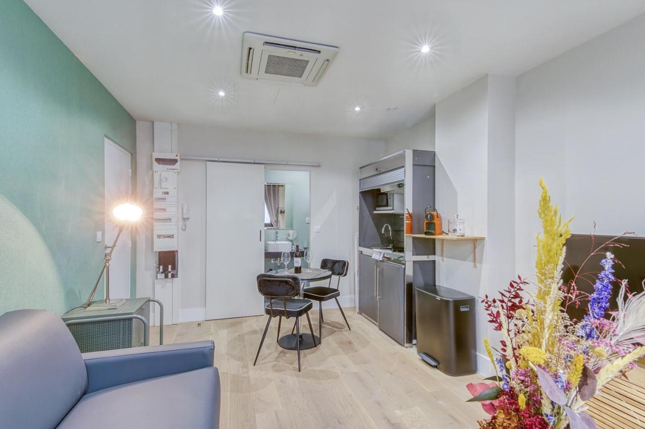 Appartements Emile Fourcand -Your Bordeaux Home Exterior photo